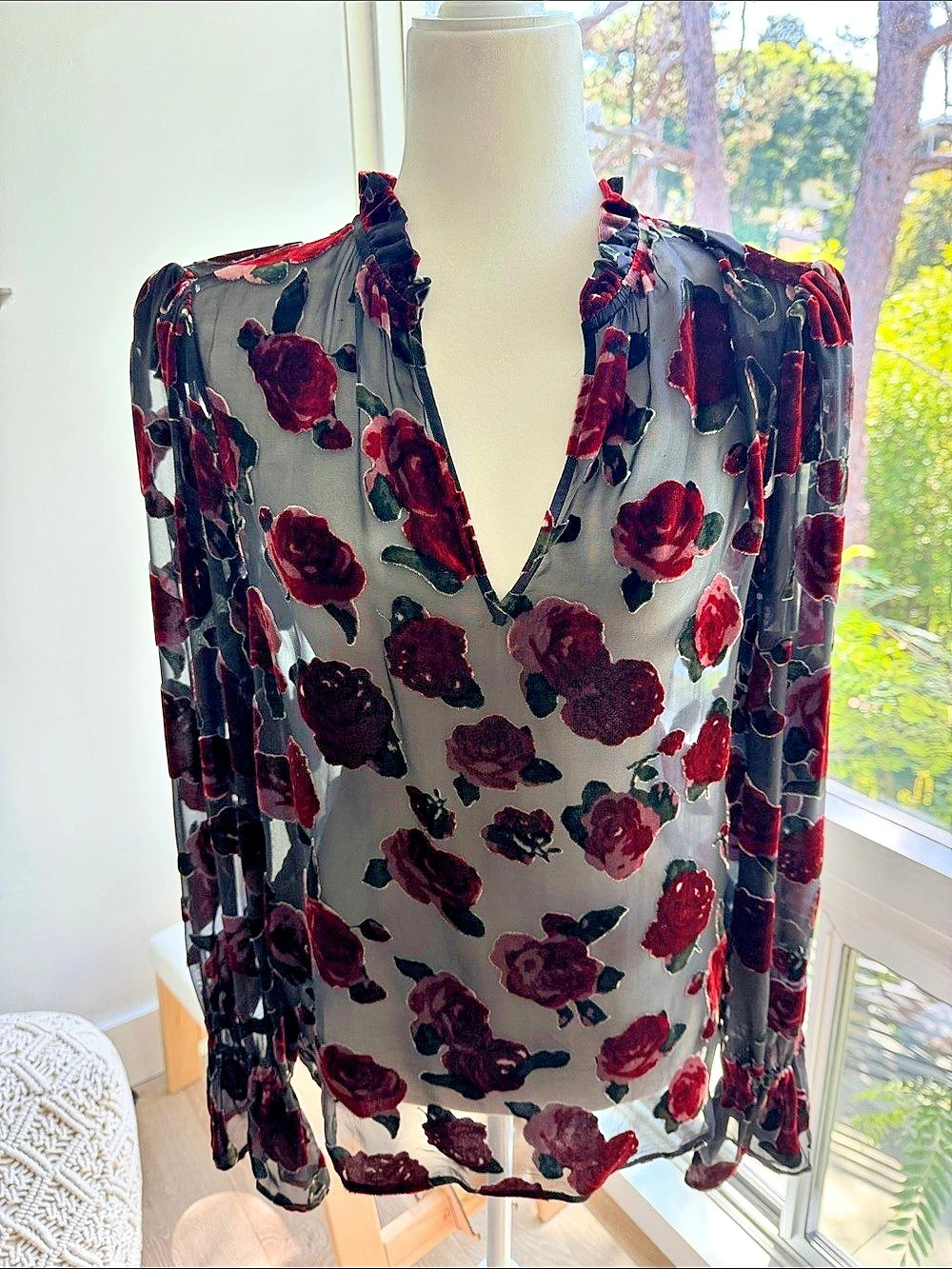 Paige Laurin Blouse Floral V-Neck Black & Red